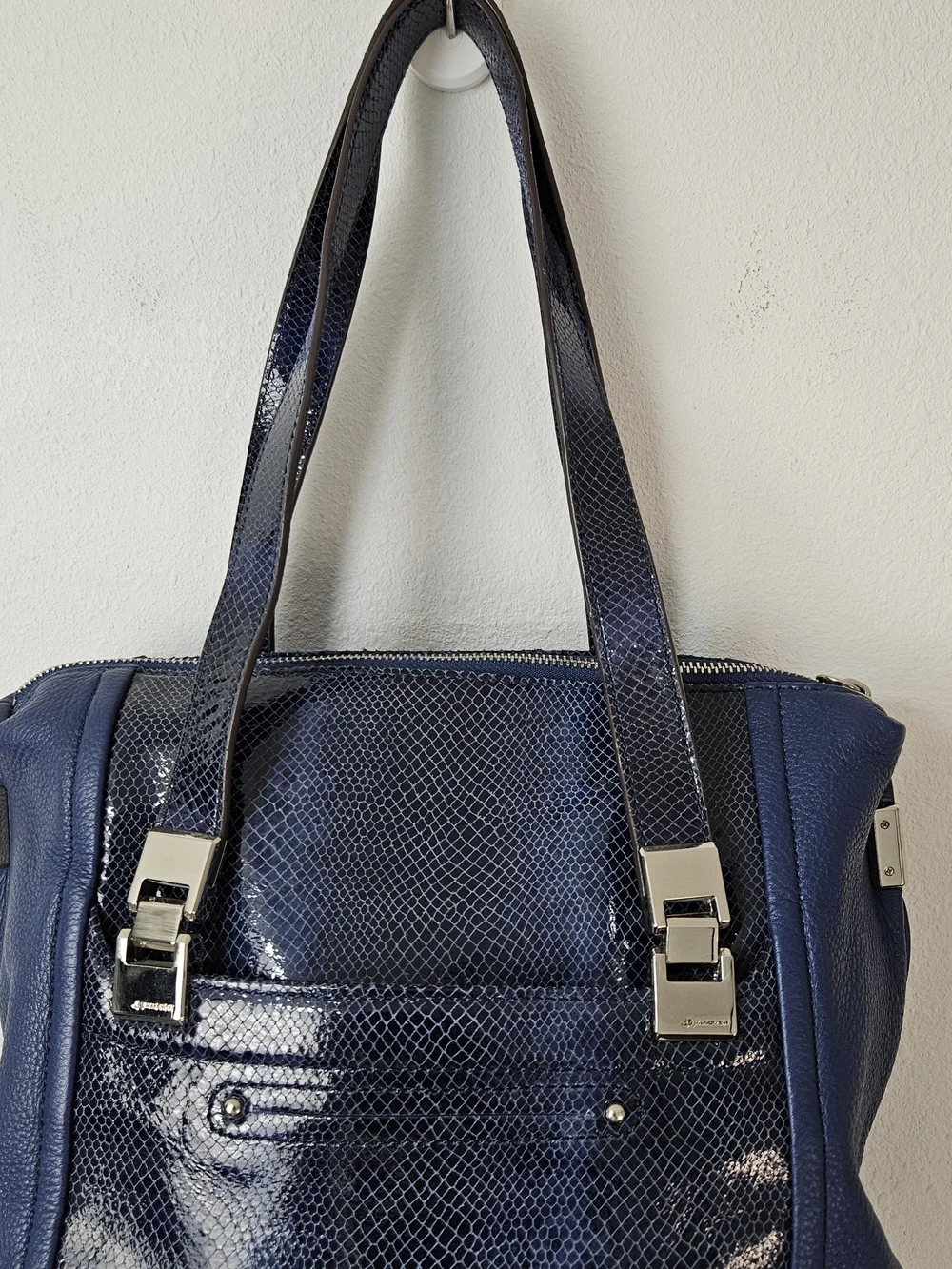 B MAKOWSKY Blue Pebble Leather and Snakeskin Embossed Leather Shoulder Bag